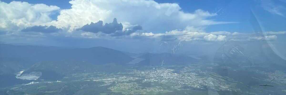 Verortung via Georeferenzierung der Kamera: Aufgenommen in der Nähe von Villach, Österreich in 2100 Meter